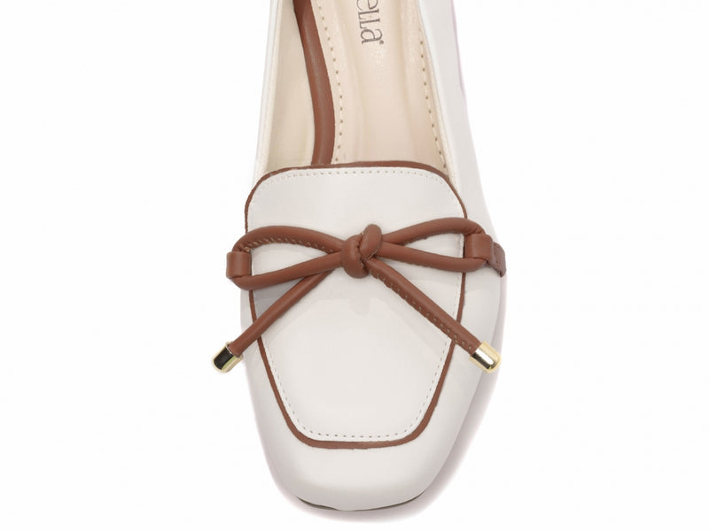 Mocassim Feminino Rasteiro Off White