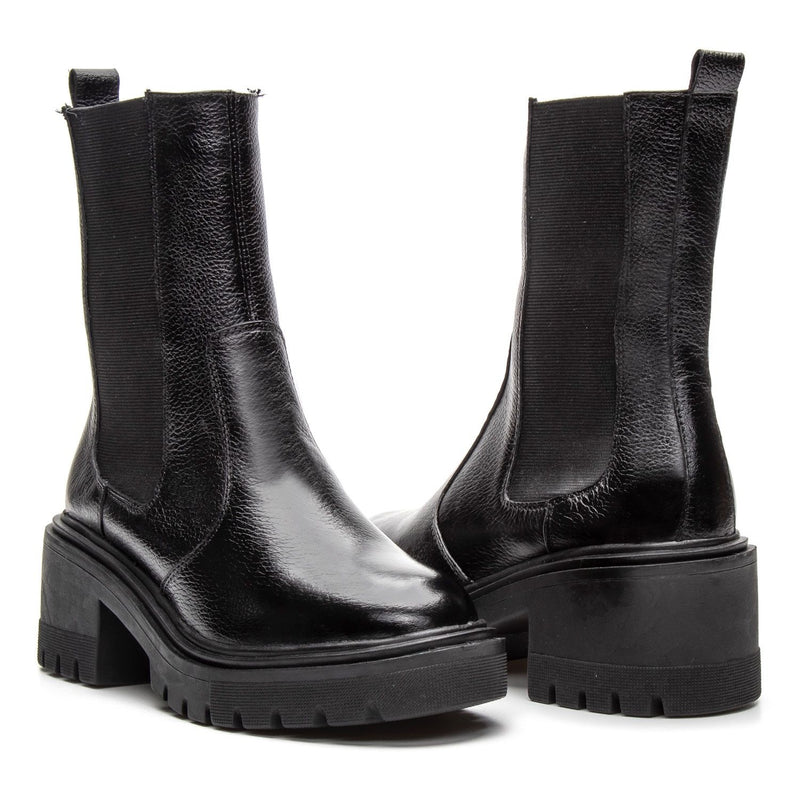Bota Coturno Cano Médio Couro Preto Solado Tratorado