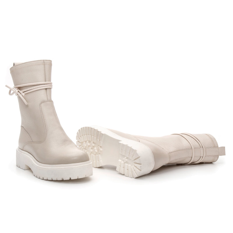 Bota Coturno Cano Médio Couro Off White Com Ziper
