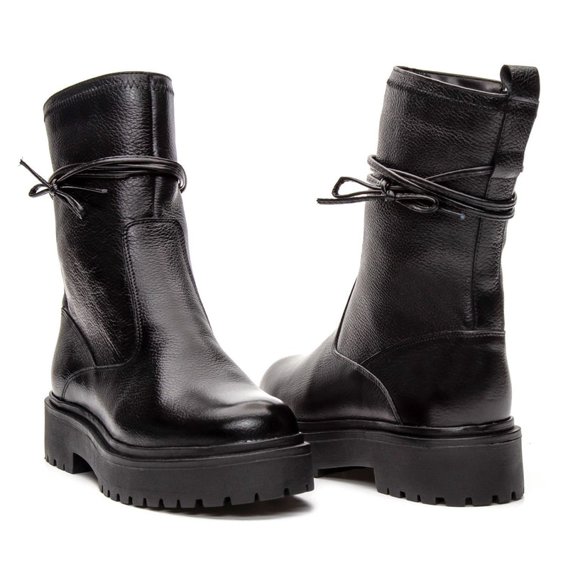 Bota Coturno Cano Médio Couro Preta Com Ziper