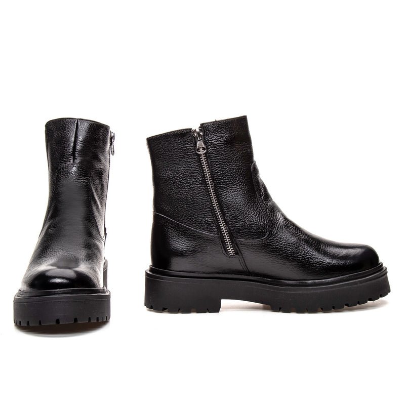 Bota Coturno Cano Médio Couro Preto Com Ziper