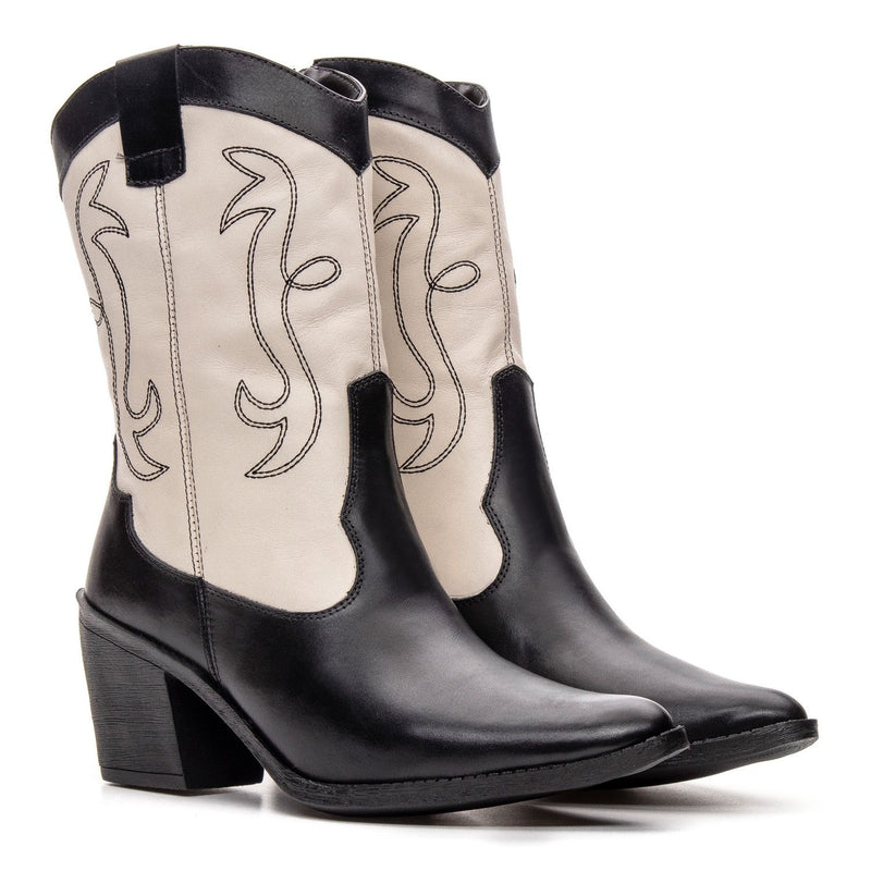 Bota Feminina Texana Cano Médio Couro Preto e Branco