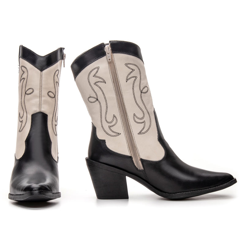 Bota Feminina Texana Cano Médio Couro Preto e Branco